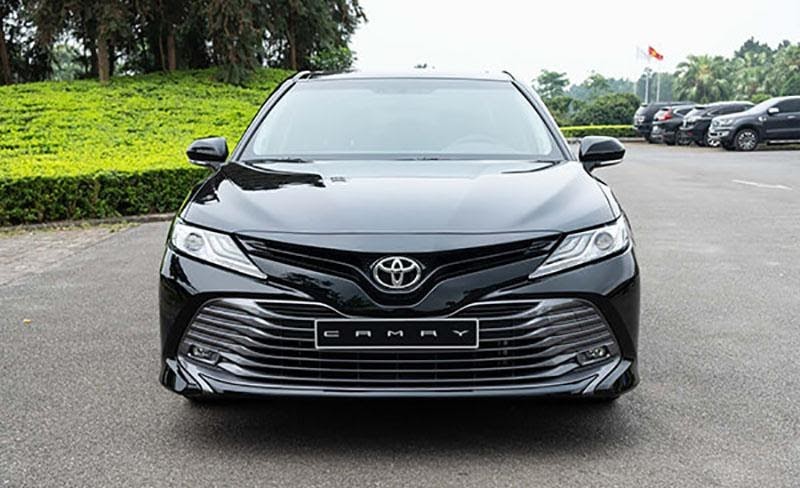 Đầu xe tạo ấn tượng của chiếc Toyota Camry 2021